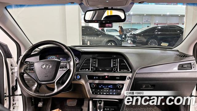 Hyundai LF Sonata гибрид Premium, 2016 4