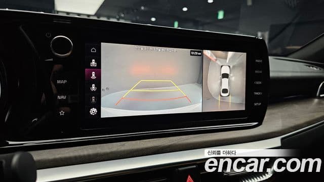 Kia K5 гибрид 3세대 Signature, 2022 18