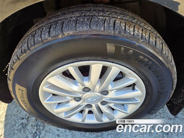 KG모빌리티(SsangYong) Korando 투리스모 4WD LT 11인승, 2014 7