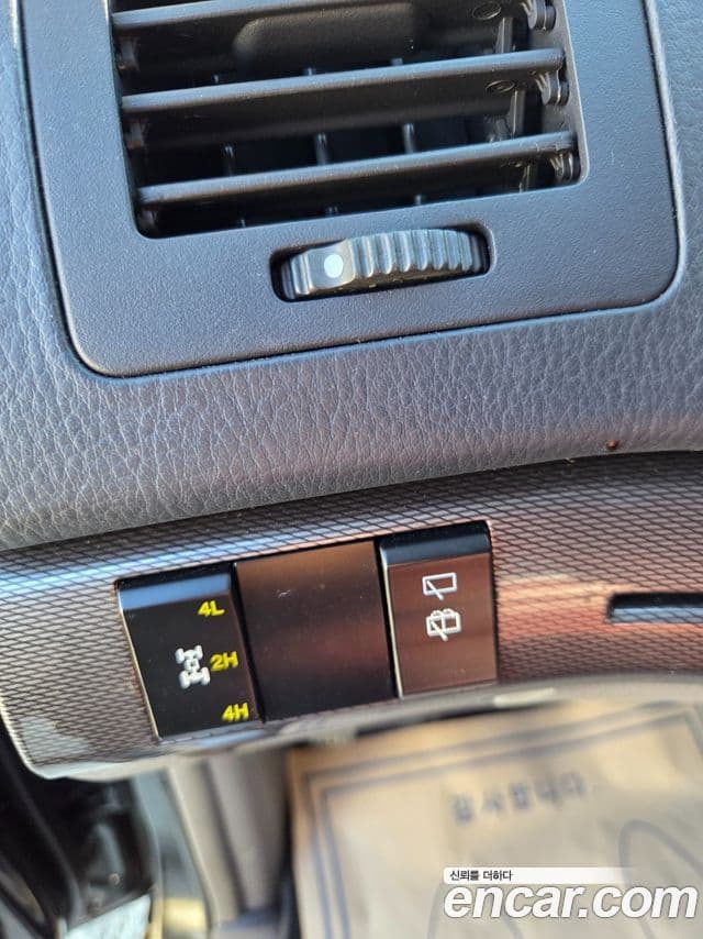 KG모빌리티(SsangYong) Korando 투리스모 4WD LT 11인승, 2014 10