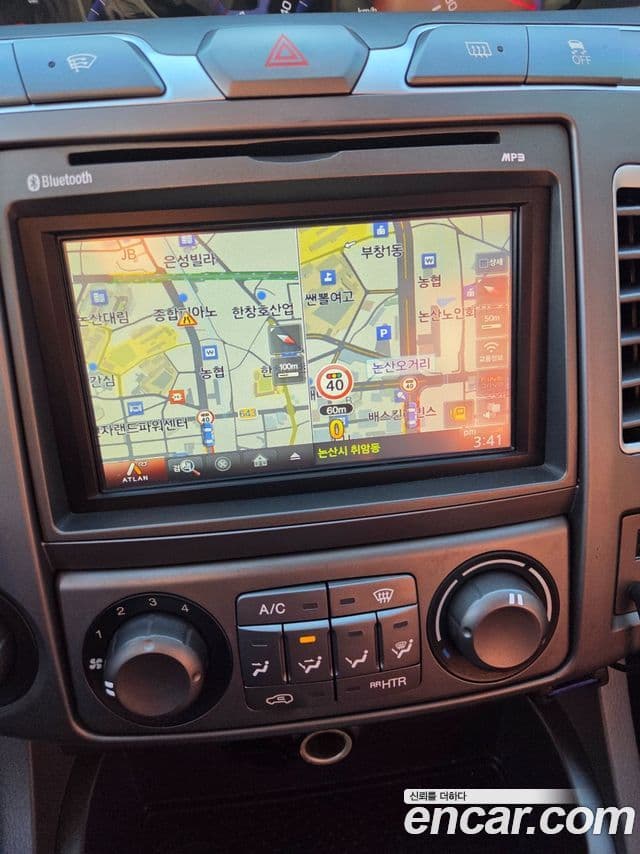 KG모빌리티(SsangYong) Korando 투리스모 4WD LT 11인승, 2014 16