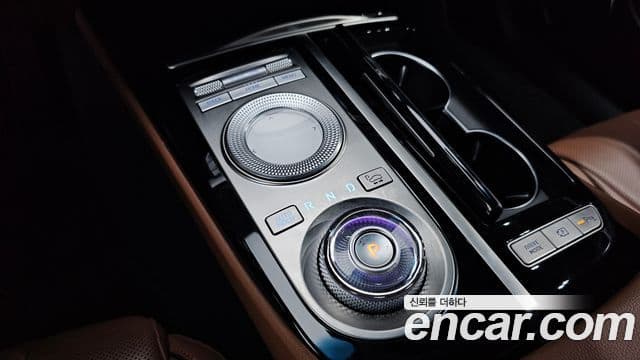 Genesis G80 (RG3) бензин 2.5 турбо 2WD, 2025 9