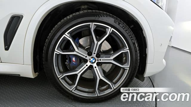 BMW X5 (G05) xDrive 40i M Sport, 2023 все фото