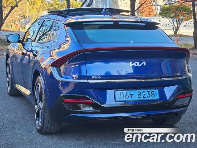 Kia EV6 GT Line, 2023 все фото