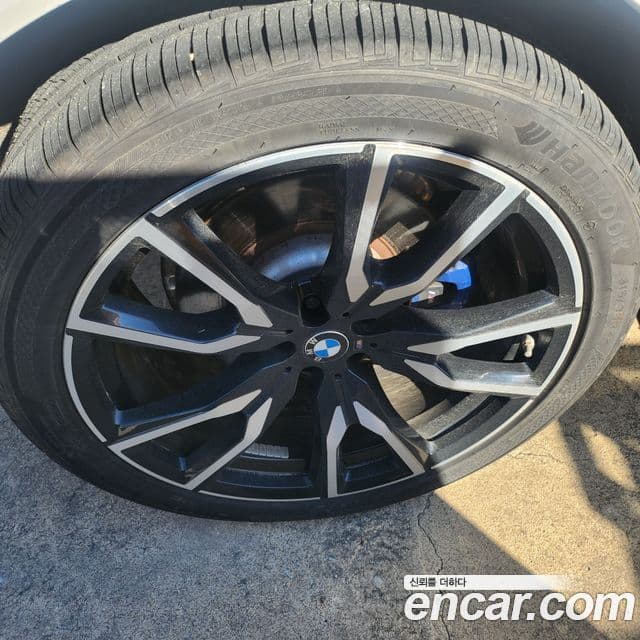 BMW X7 (G07) xDrive 30d M Sport 6인승, 2020 4