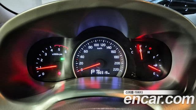 Kia Carnival R топовая версия, 2012 9