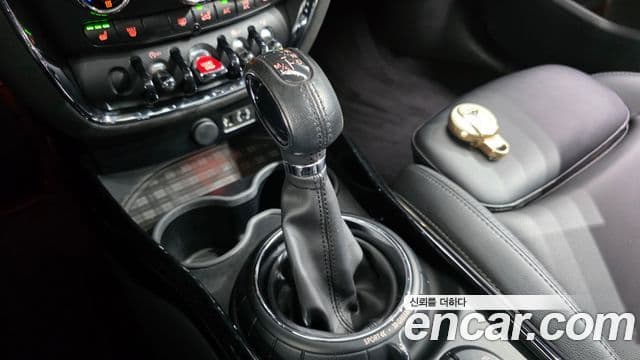 Mini Cooper D 클럽맨 2세대, 2017 9