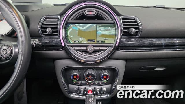 Mini Cooper D 클럽맨 2세대, 2017 16