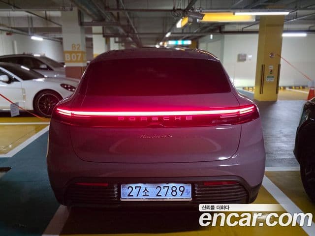 Porsche Macan EV 4S, 2025 4