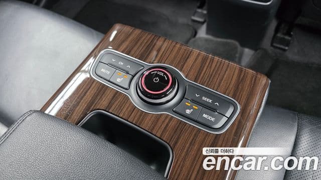 Kia The / новый New K7 Luxury, 2015 18