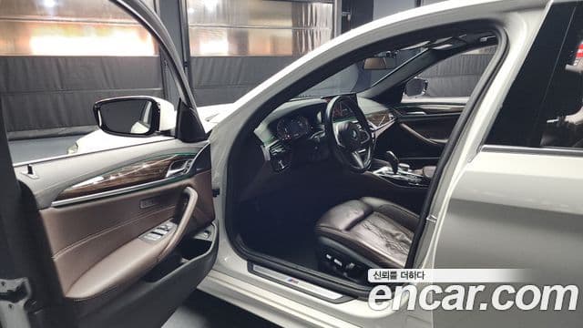 BMW 5시리즈 (G30) 523d xDrive M Sport, 2022 10