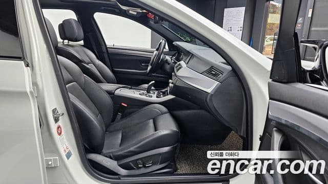 BMW 5시리즈 (F10), 2011 11