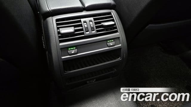 BMW 5시리즈 (F10), 2011 17