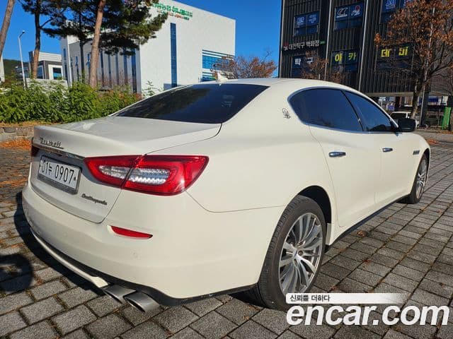 Maserati Quattroporte, 2016 6