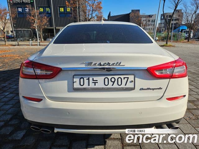 Maserati Quattroporte, 2016 7