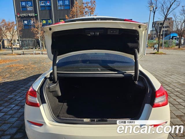 Maserati Quattroporte, 2016 9