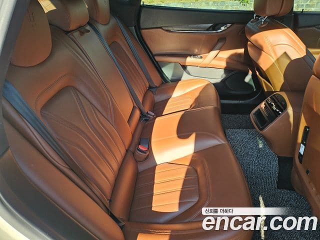 Maserati Quattroporte, 2016 14