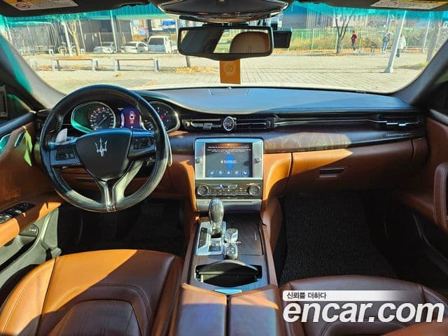 Maserati Quattroporte, 2016 16