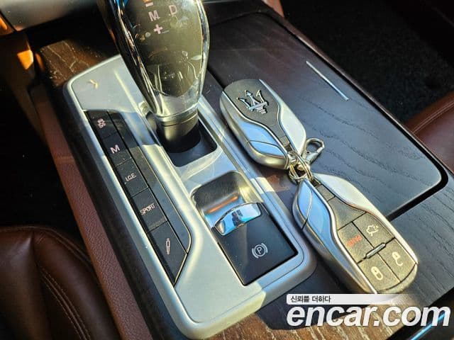 Maserati Quattroporte, 2016 18