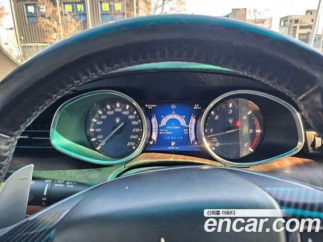 Maserati Quattroporte, 2016 20