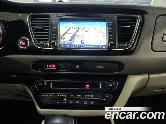 Kia All New Carnival President, 2017 15