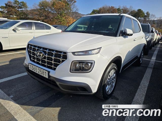 Hyundai Venue Premium, 2023 2