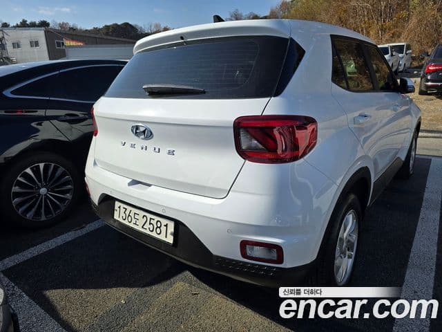 Hyundai Venue Premium, 2023 6