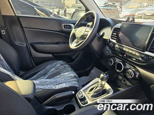 Hyundai Venue Premium, 2023 16