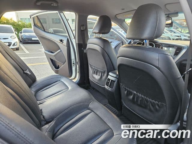 Kia K5 LPI Deluxe, 2012 8