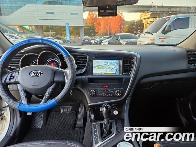 Kia K5 LPI Deluxe, 2012 10