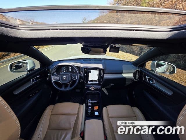 Volvo XC40 B4 Inscription, 2022 16