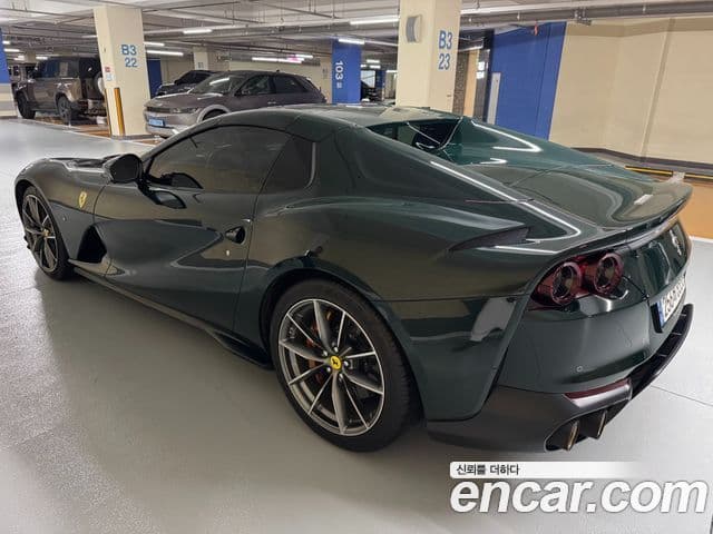 Ferrari 812 GTS, 2021 2