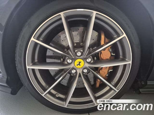 Ferrari 812 GTS, 2021 все фото