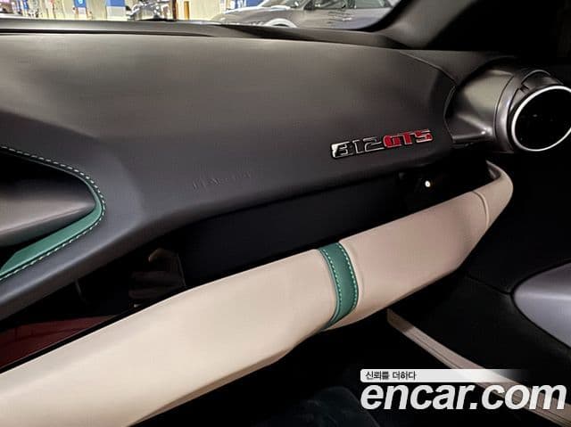 Ferrari 812 GTS, 2021 16