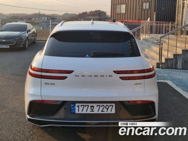 Genesis GV70, 2025 все фото