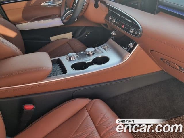 Genesis GV70, 2025 10