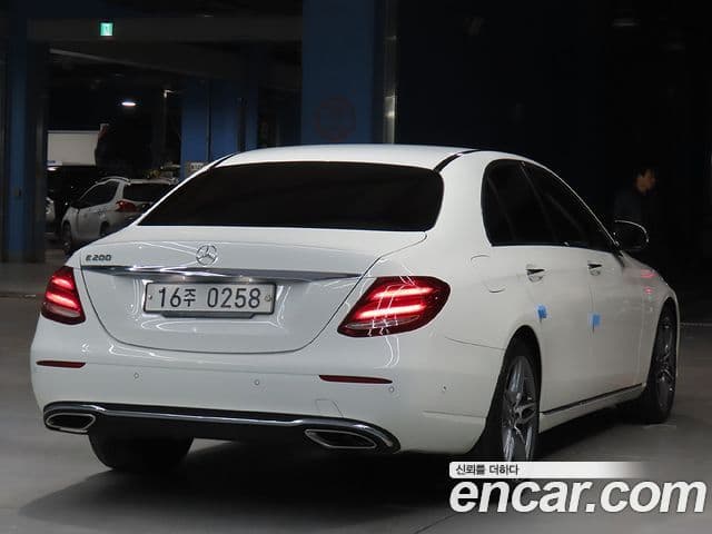 Mercedes-Benz E-класс W213 Avantgarde, 2017 2