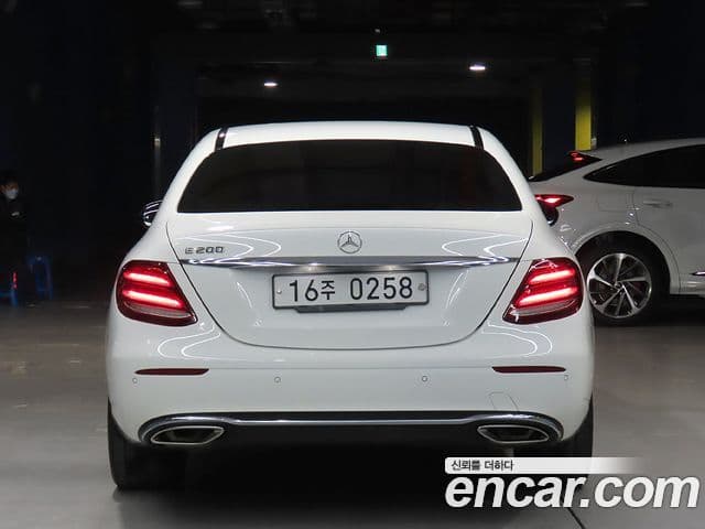 Mercedes-Benz E-класс W213 Avantgarde, 2017 4