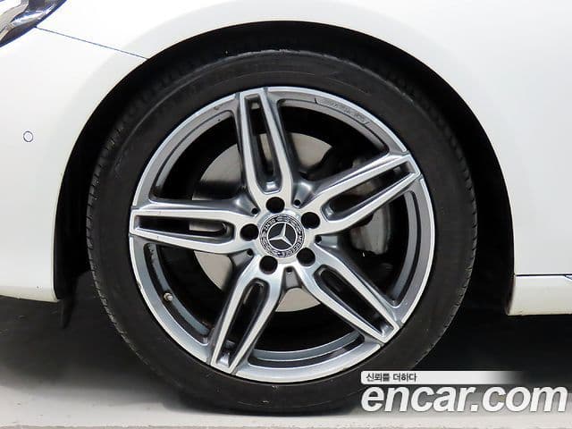 Mercedes-Benz E-класс W213 Avantgarde, 2017 все фото