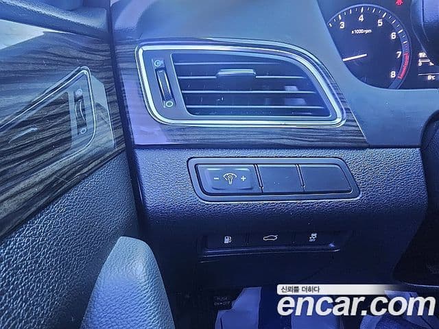 Hyundai LF Sonata 2.0 Smart, 2016 11