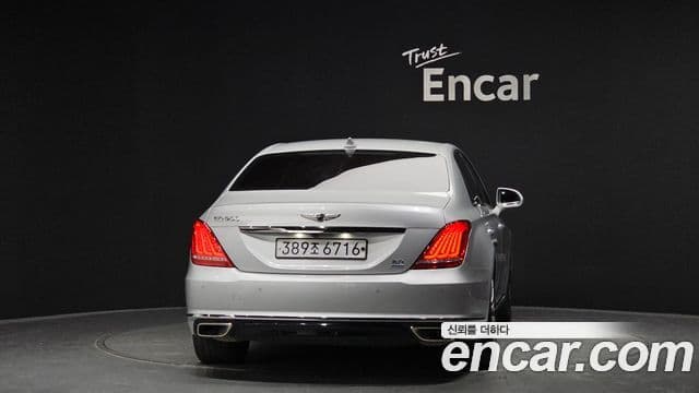 Genesis EQ900 Prestige, 2018 4