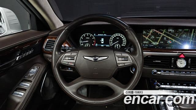 Genesis EQ900 Prestige, 2018 13