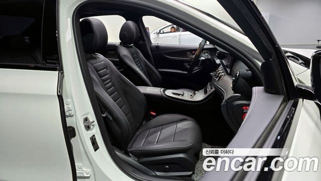 Mercedes-Benz E-класс W213 AMG Line, 2023 10