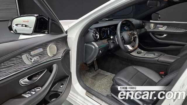 Mercedes-Benz E-класс W213 AMG Line, 2023 11