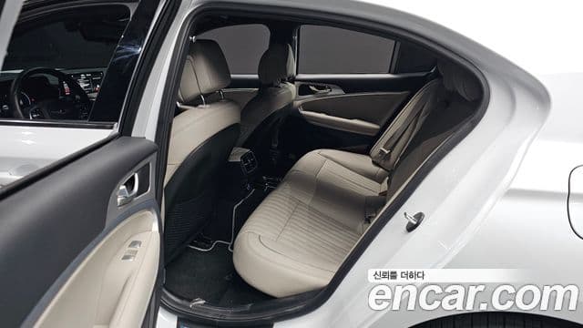 Genesis The / новый New G70 슈팅브레이크, 2023 11