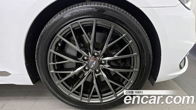 Genesis G80 Premium Luxury, 2019 все фото