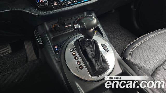 Kia Sportage R топовая версия, 2012 9