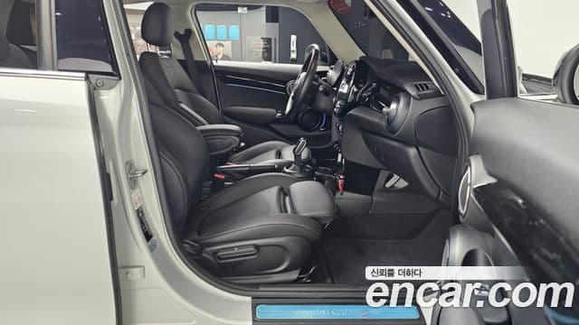 Mini Cooper S 3세대, 2022 11