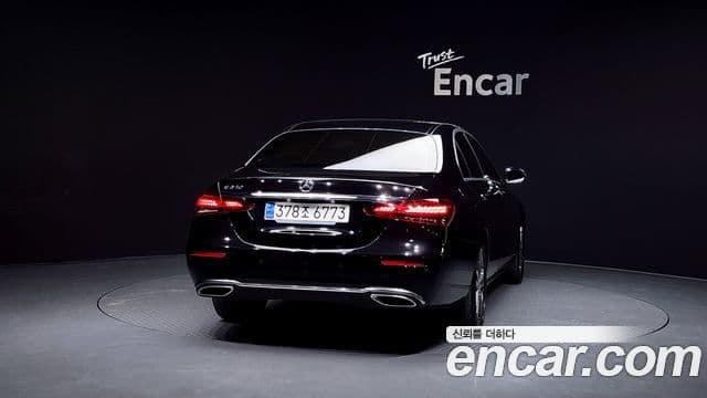 Mercedes-Benz E-класс W213 Avantgarde, 2023 4