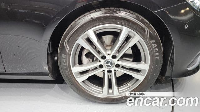 Mercedes-Benz E-класс W213 Avantgarde, 2023 все фото